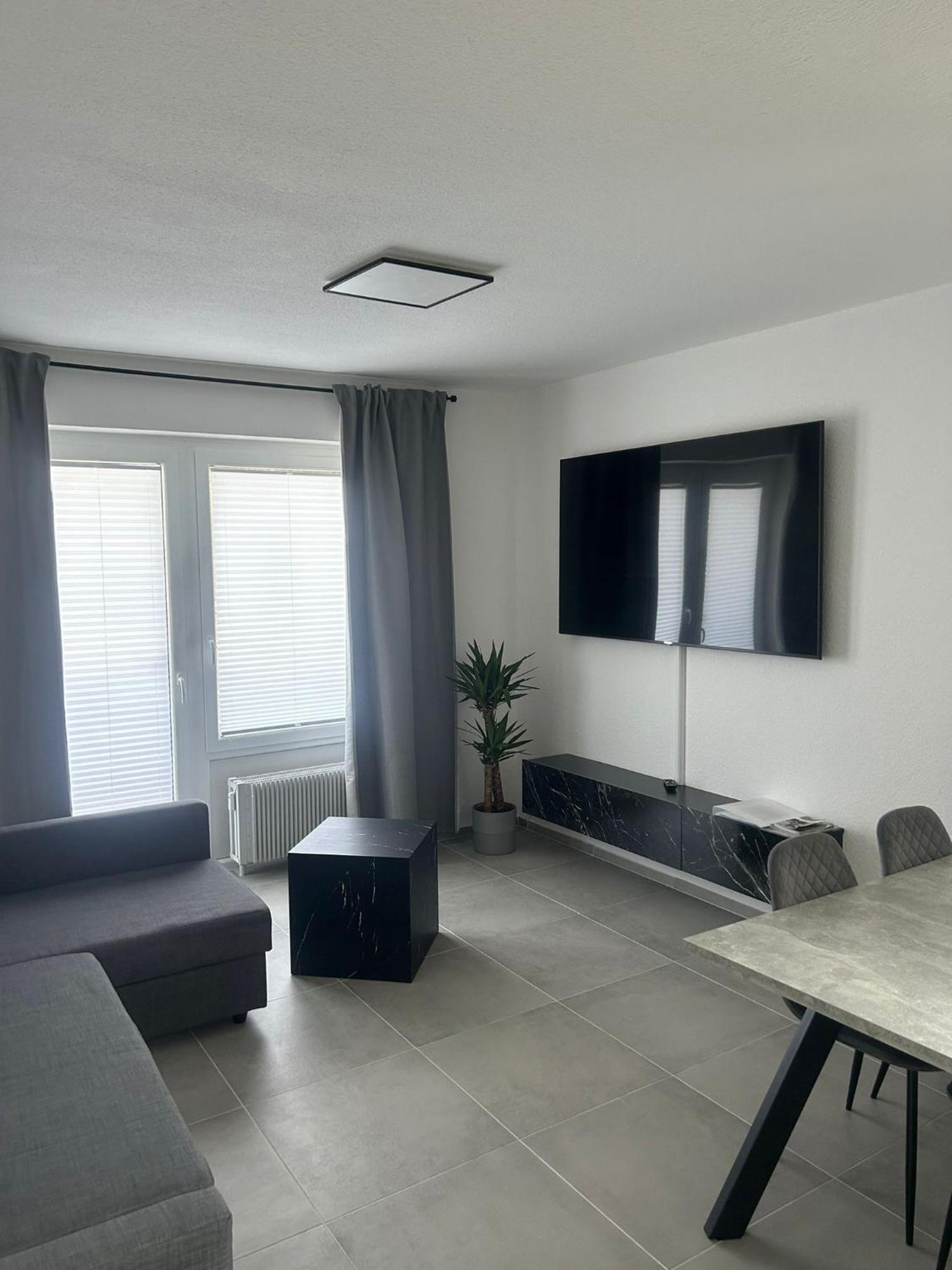 Ferienwohnung Menges 메데바흐 외부 사진